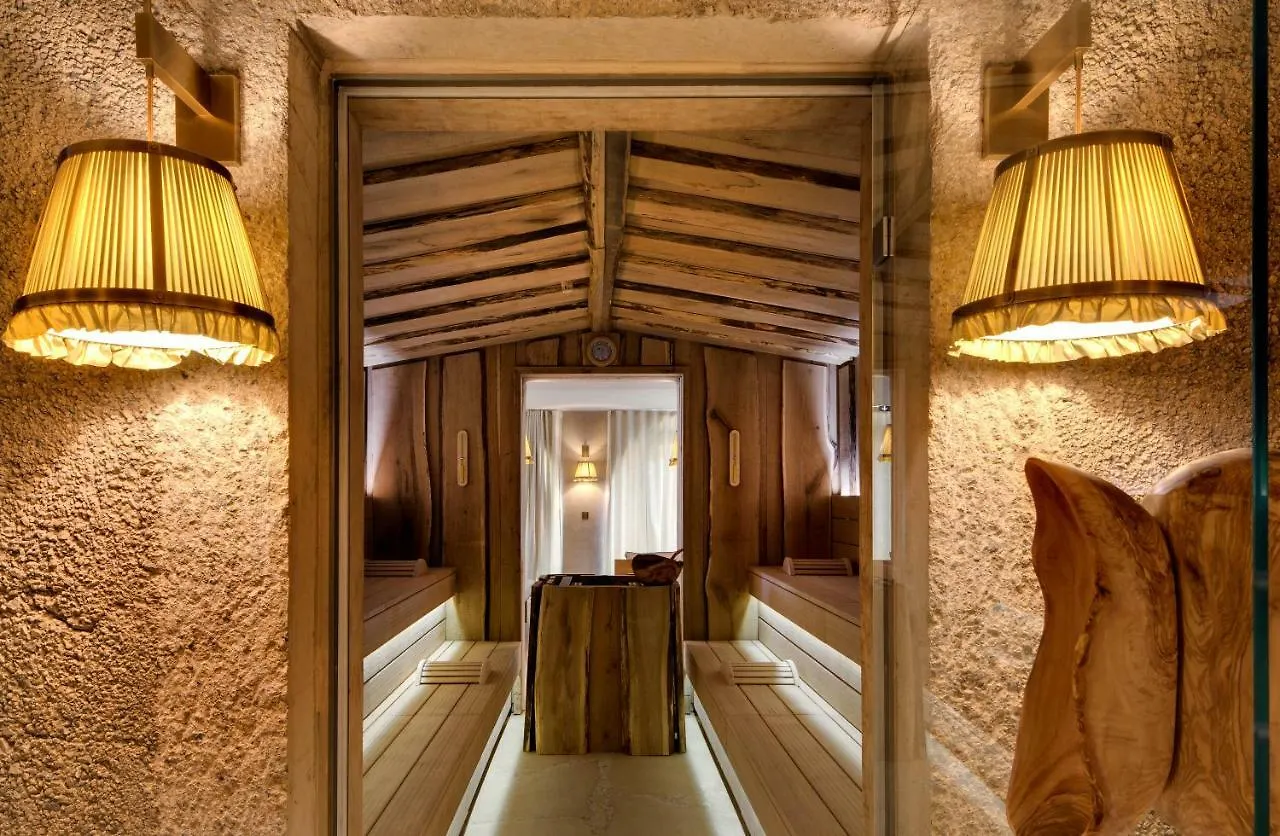 ***** Hotel Lily Of The Valley La Croix-Valmer France